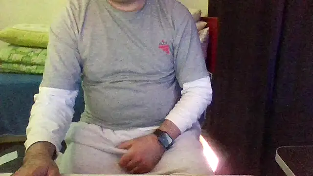 Snapshot of st206boy chatting on May 3, 2026, 9:43 pm st206boy online show from May 3, 2026, 9:43 pm