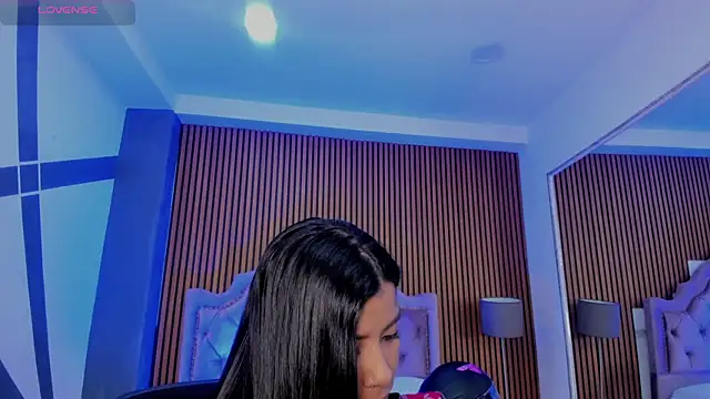 SelenaStonne online show from October 3, 2025, 8:06 pm