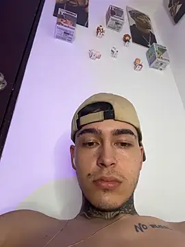 samm4044 online show from April 16, 2026, 11:29 pm