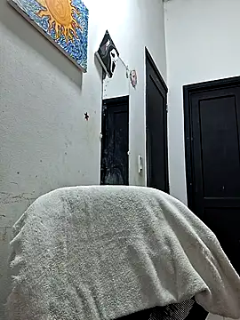 channell0 online show from December 21, 2025, 5:03 am