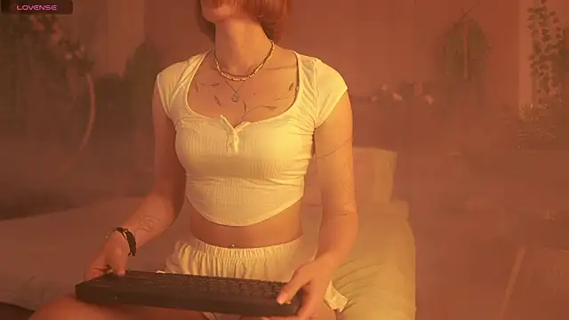 Snapshot of Serena_Waldarf chatting on September 19, 2025, 5:42 am Serena Waldarf online show from September 19, 2025, 5:42 am