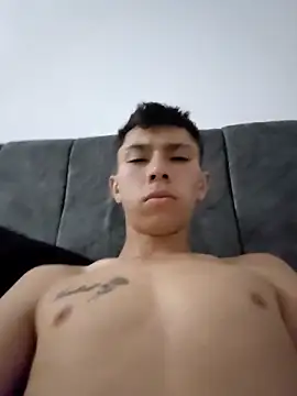 Snapshot of Flacoxlx chatting on November 28, 2025, 4:20 pm Flacoxlx online show from November 28, 2025, 4:20 pm