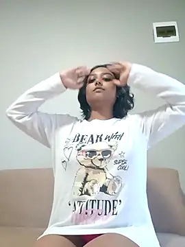 littlemissdevil69 online show from September 25, 2025, 2:54 pm