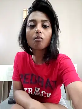 littlemissdevil69 online show from March 26, 2026, 6:41 am