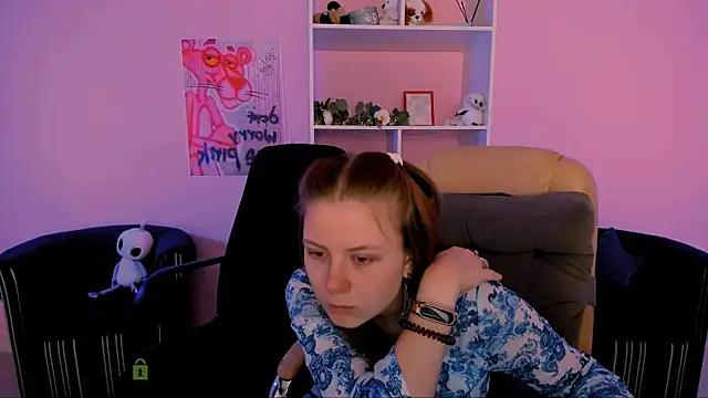 foxy tease  online show from September 19, 2025, 11:16 pm