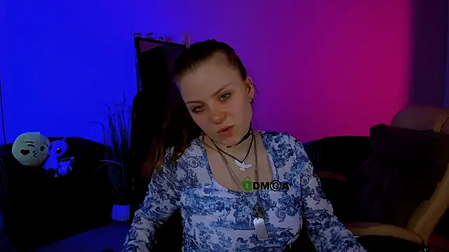 foxy tease  online show from October 10, 2025, 10:20 pm