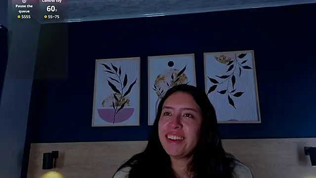 Snapshot of SarahMiler_ chatting on October 25, 2025, 11:40 am SarahMiler online show from October 25, 2025, 11:40 am
