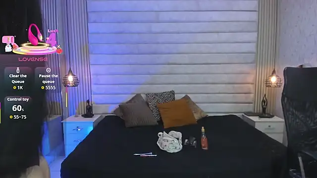 Snapshot of VictoriaaBlair chatting on February 22, 2026, 1:09 pm VictoriaaBlair online show from February 22, 2026, 1:09 pm