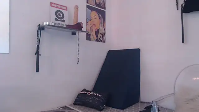 Snapshot of Sofia_May chatting on September 24, 2025, 4:32 pm Sofia May online show from September 24, 2025, 4:32 pm