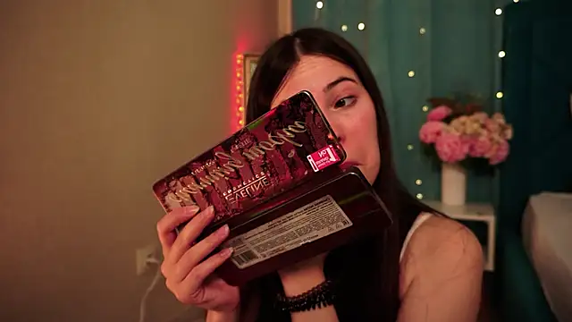 Snapshot of ywixos chatting on May 14, 2026, 4:58 pm ywixos online show from May 14, 2026, 4:58 pm
