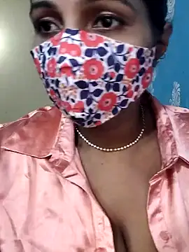 Hotty Sonali online show from October 6, 2025, 3:20 pm