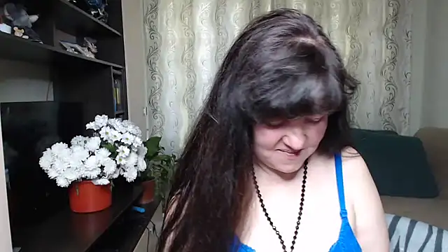 Snapshot of Illusionq chatting on May 11, 2026, 10:32 am Illusionq online show from May 11, 2026, 10:32 am