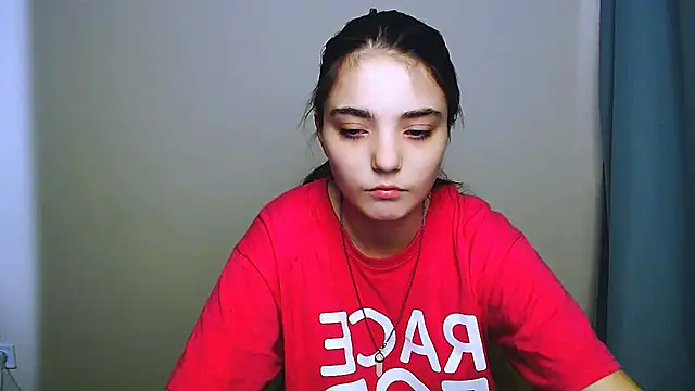 Sun Shine   online show from November 24, 2025, 3:12 pm