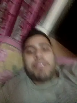 Desirock001 online show from October 31, 2025, 3:46 pm