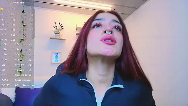 ViolethRosse online show from April 11, 2026, 1:54 am