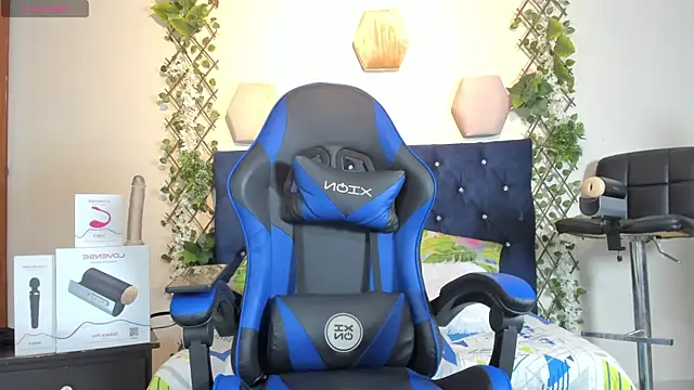  taylor black online show from November 19, 2025, 7:58 pm