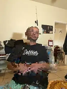 Snapshot of NiftyCaptain3 chatting on February 13, 2026, 3:35 am NiftyCaptain3 online show from February 13, 2026, 3:35 am