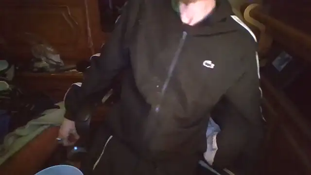 Snapshot of zipman92 chatting on December 22, 2025, 5:54 pm zipman92 online show from December 22, 2025, 5:54 pm