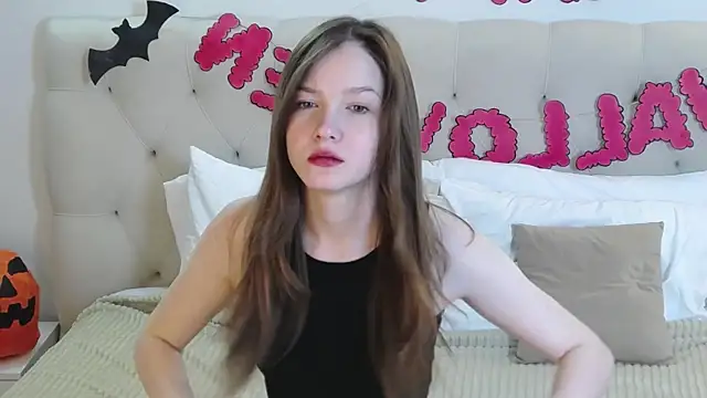 MichelleRoux online show from October 25, 2025, 12:23 pm