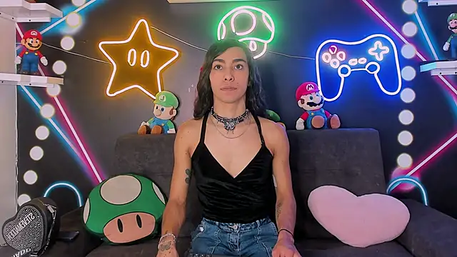 TiffValentinee  online show from September 8, 2025, 8:08 pm