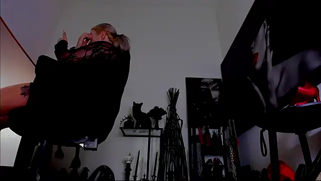 demisweet online show from February 13, 2026, 5:58 am