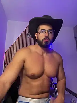 Snapshot of magnumchris chatting on February 12, 2026, 9:32 pm magnumchris online show from February 12, 2026, 9:32 pm