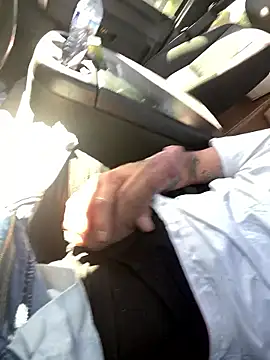 Lilbig 24 online show from October 14, 2025, 3:13 pm