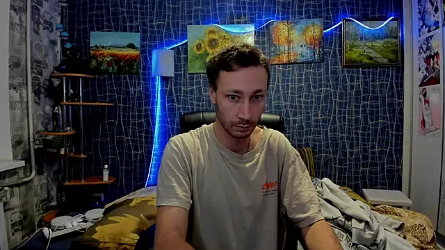 CuteBoy228 online show from December 17, 2025, 3:07 pm