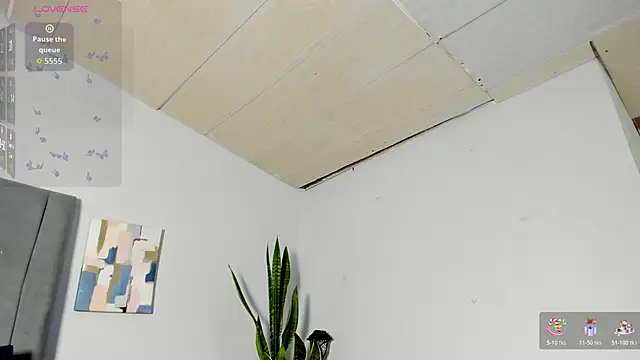 Snapshot of Sophia_Ebony chatting on February 12, 2026, 12:11 pm Sophia Ebony online show from February 12, 2026, 12:11 pm