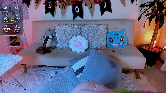 Simonesmith01 online show from October 22, 2025, 6:29 pm