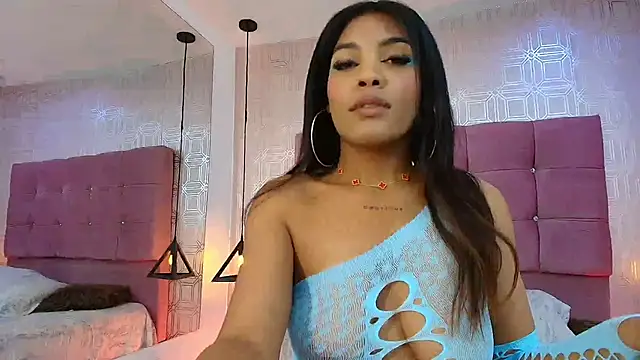 LexieBloom online show from November 25, 2025, 4:01 am