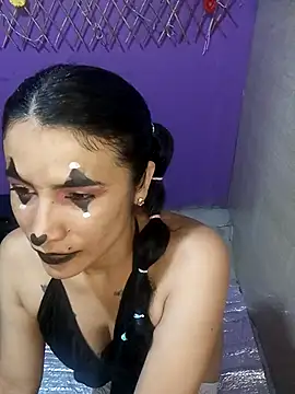 karinnahotdirty online show from October 9, 2025, 9:24 pm