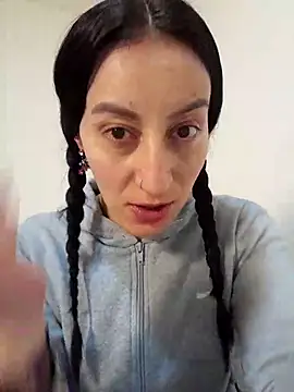 Oriana111 online show from October 24, 2025, 12:56 pm