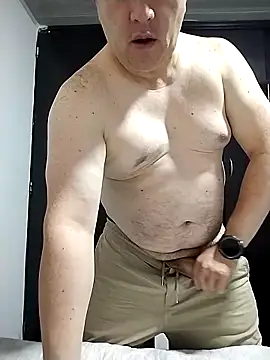 BigCristh79 online show from February 27, 2026, 8:42 pm