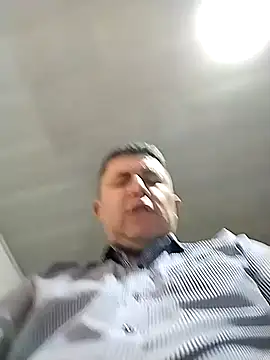 BigCristh79 online show from April 20, 2026, 4:10 pm