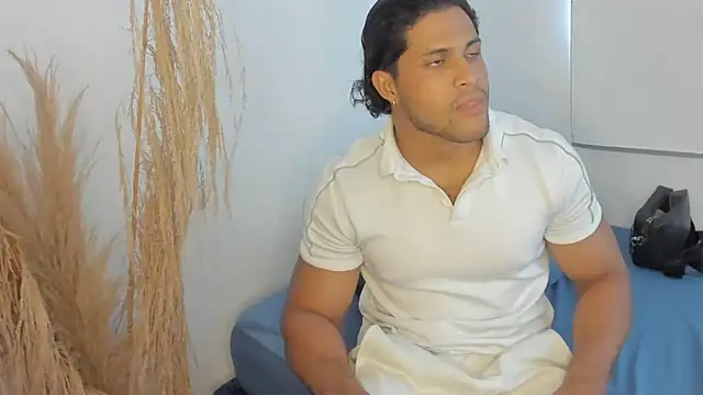 Evansdark1 online show from February 19, 2026, 9:44 pm