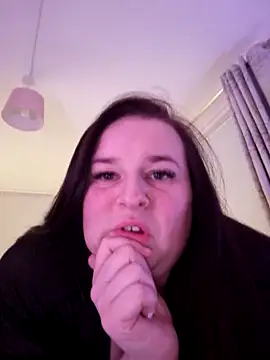 Curvaceouscarla online show from January 6, 2026, 9:18 pm