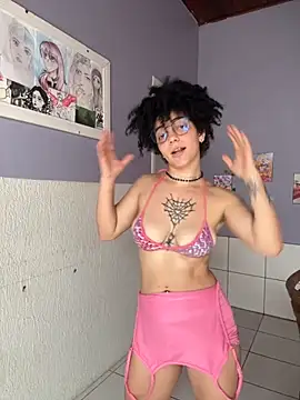 CamillyBlum online show from October 20, 2025, 5:13 pm