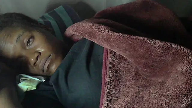 sexythae32 online show from September 12, 2025, 1:17 am