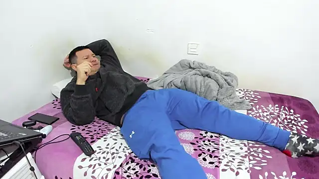 Snapshot of fuckynations chatting on January 17, 2025, 8:55 pm fuckynations online show from January 17, 2025, 8:55 pm