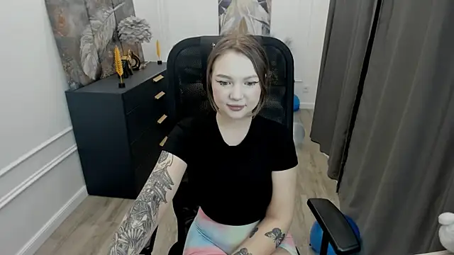 Snapshot of MariaRobinsone chatting on May 20, 2026, 7:42 pm MariaRobinsone online show from May 20, 2026, 7:42 pm