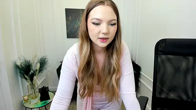 Snapshot of MariaRobinsone chatting on June 19, 2026, 11:36 am MariaRobinsone online show from June 19, 2026, 11:36 am