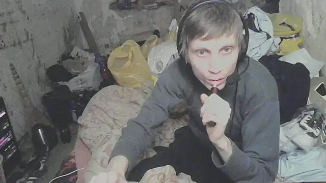 Snapshot of makarov1993 chatting on March 2, 2026, 5:08 am makarov1993 online show from March 2, 2026, 5:08 am