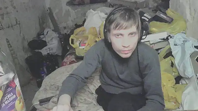 Snapshot of makarov1993 chatting on March 4, 2026, 5:41 pm makarov1993 online show from March 4, 2026, 5:41 pm