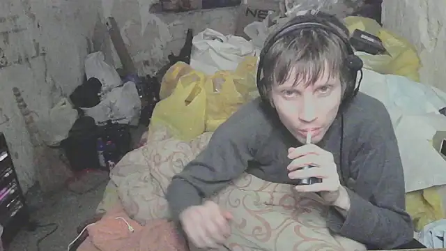 Snapshot of makarov1993 chatting on March 6, 2026, 6:21 am makarov1993 online show from March 6, 2026, 6:21 am