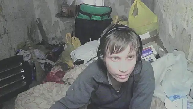 Snapshot of makarov1993 chatting on March 27, 2026, 9:03 pm makarov1993 online show from March 27, 2026, 9:03 pm