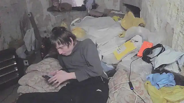 Snapshot of makarov1993 chatting on April 11, 2026, 11:20 pm makarov1993 online show from April 11, 2026, 11:20 pm