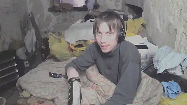Snapshot of makarov1993 chatting on April 12, 2026, 11:26 am makarov1993 online show from April 12, 2026, 11:26 am
