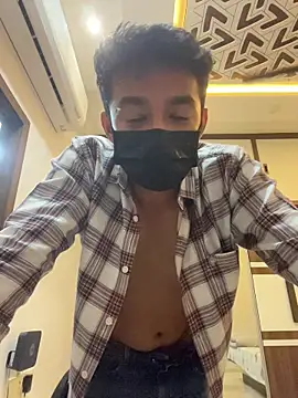 Snapshot of Dark_2465 chatting on March 27, 2026, 2:28 pm Dark 2465 online show from March 27, 2026, 2:28 pm