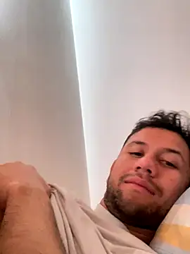 Michaell Spinelly online show from December 5, 2025, 2:58 pm